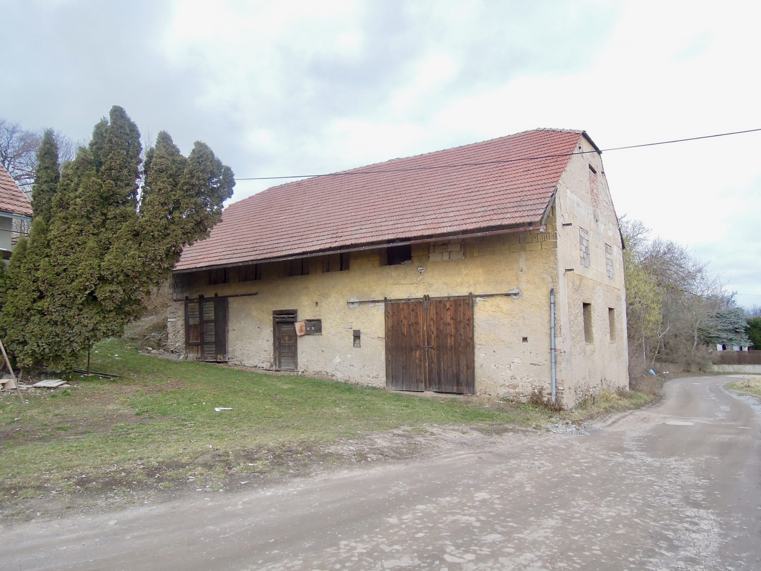 Hospodářská budova – stodola, poz. 7400m2, Cerhenice – Cerhýnky