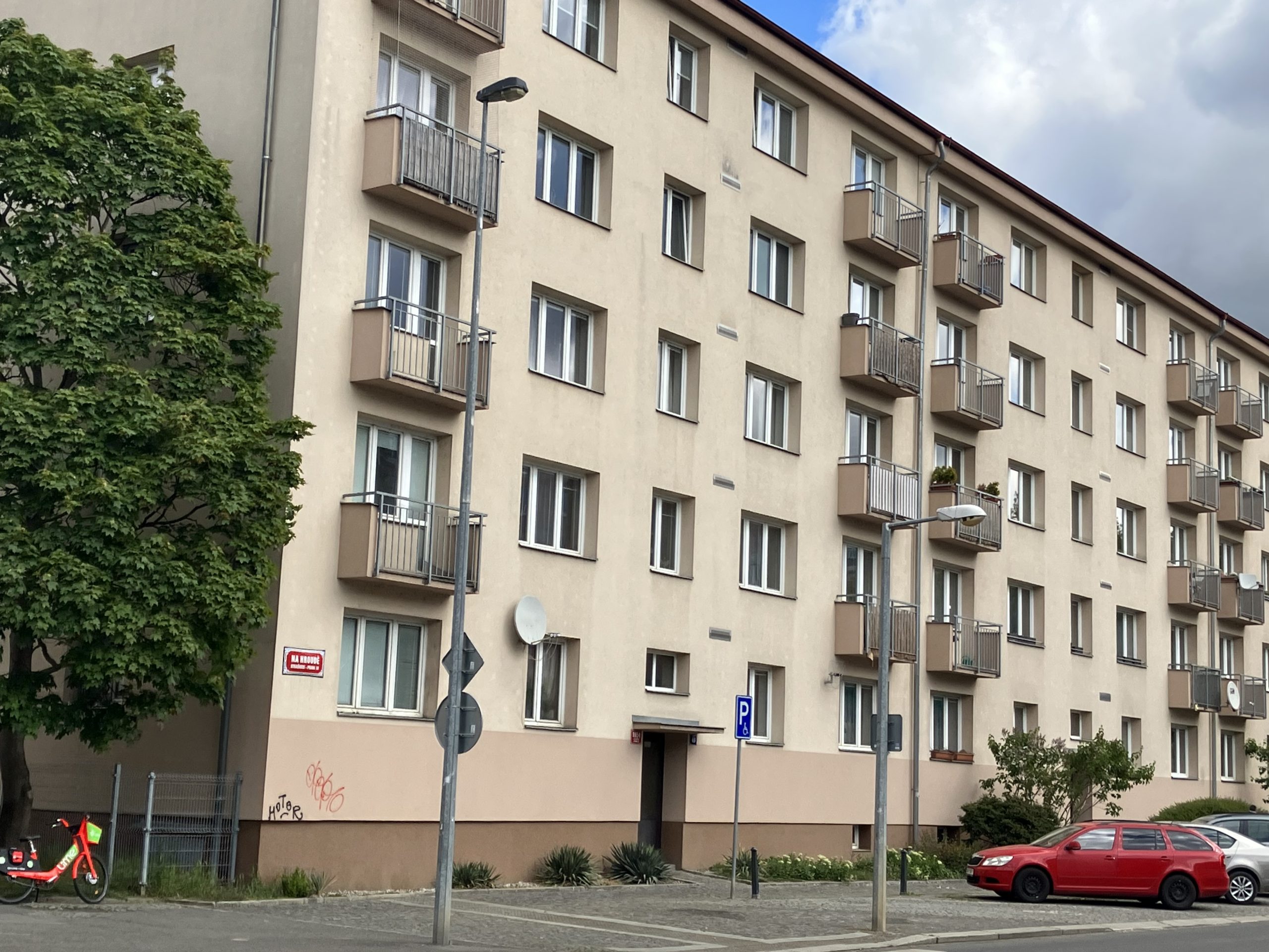 Prodej bytu 2+1/B, 56 m2, OV, cihla, ul. Na Hroudě, Praha 10 – Strašnice