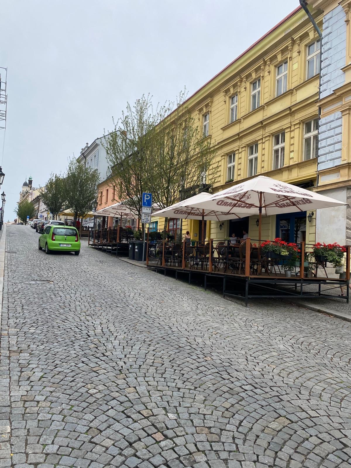 Prodej nemovitosti 810 m2 + nádvoří 245 m2, v historickém jádru Kolína
