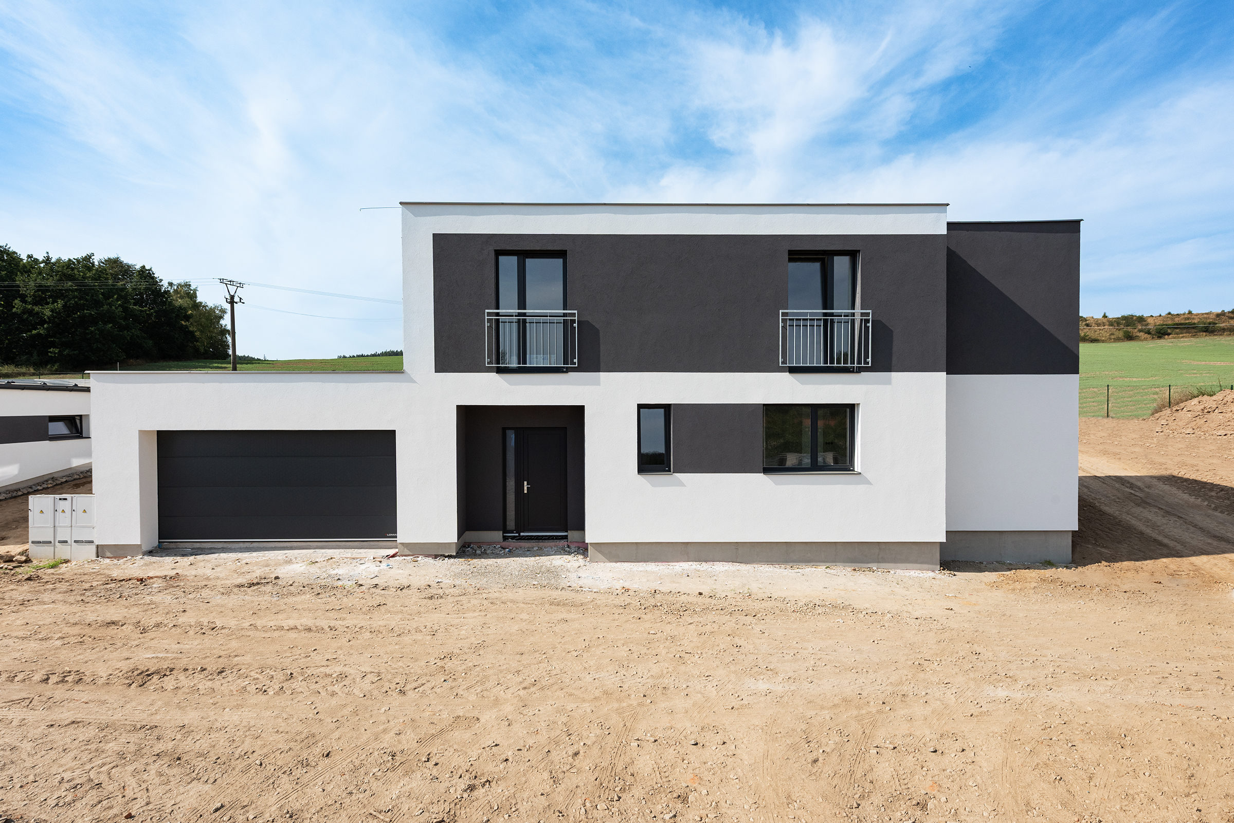 Nový RD 4+kk/dvojgaráž, poz. 1000m2, obec Bílkovice, okr. Benešov