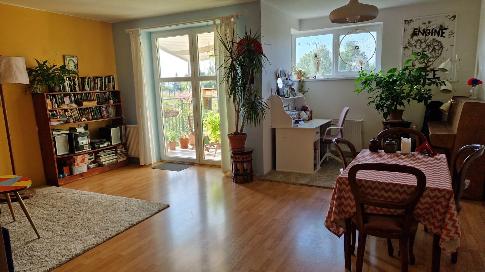 Pronájem bytu 3+1+Garáž, 75m2, Horoměřice, ul. Komenského