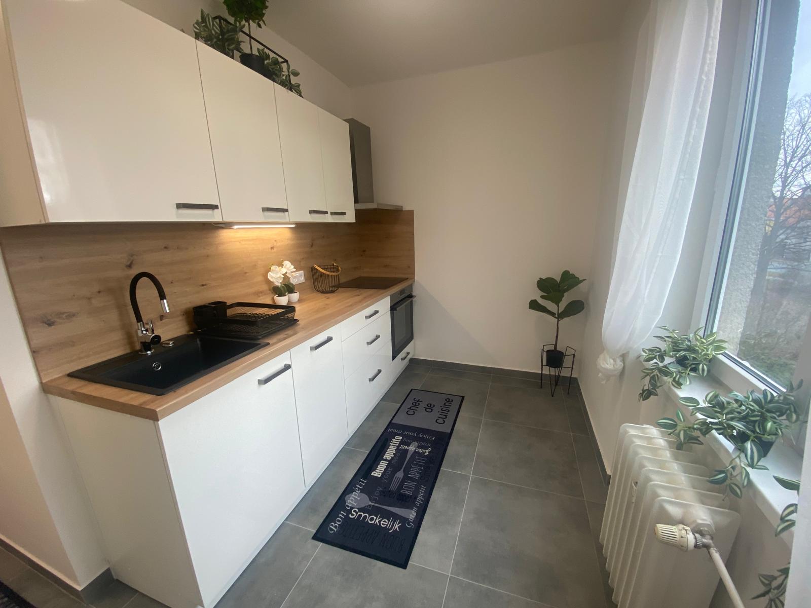 Kompletně zrekonstruovaný světlý byt 2+1, 52 m2, Praha 4 – Záběhlice